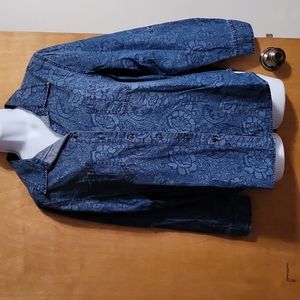 ALison Dailey  Shirt Size PM.  B2